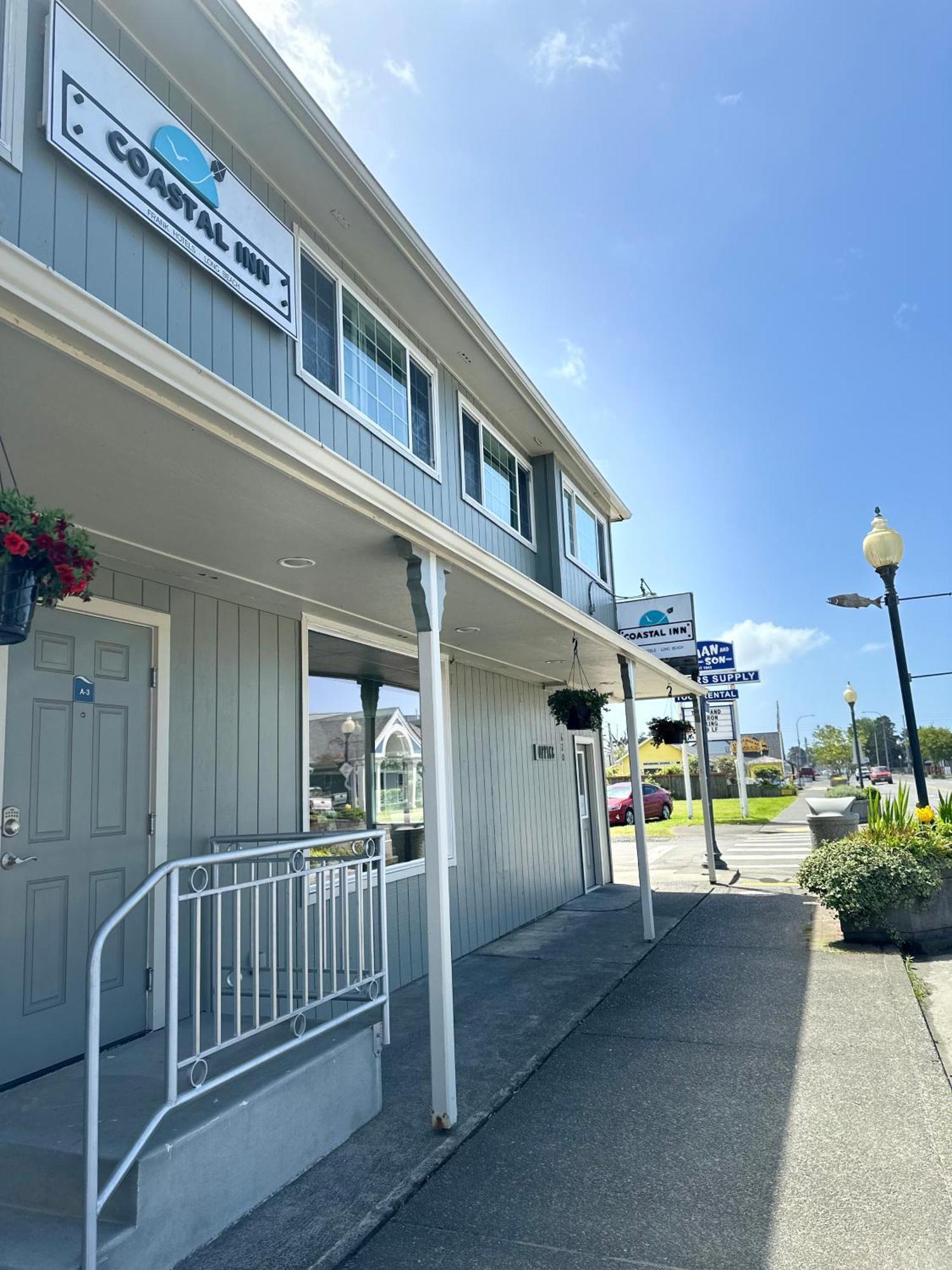 Coastal Inn And Suites Long Beach Exterior foto