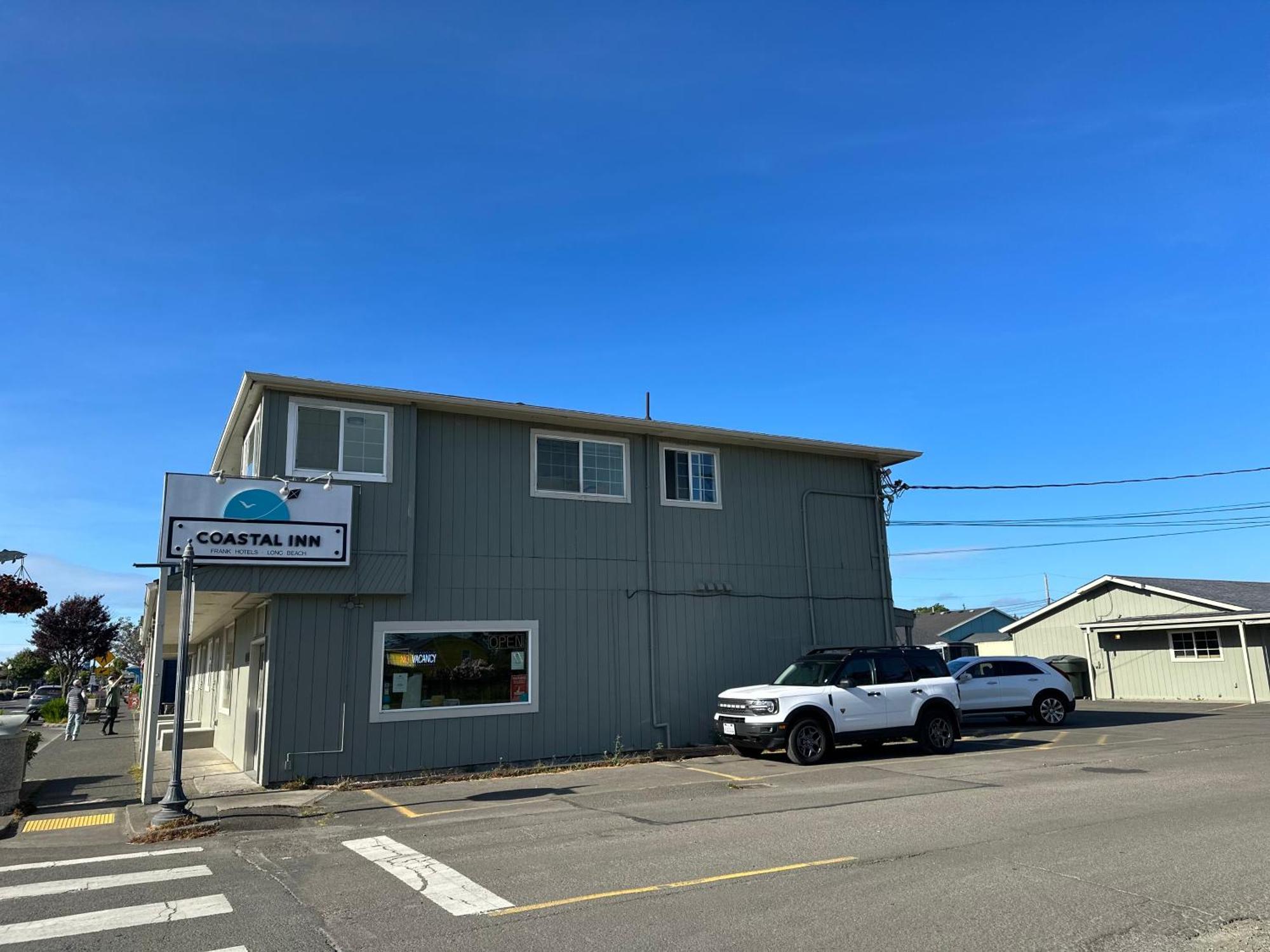 Coastal Inn And Suites Long Beach Exterior foto